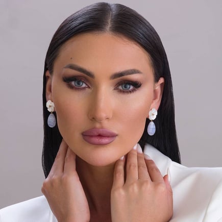 Moonlight Earrings – 18K Gold & Diamonds