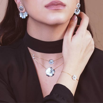Al Mutarifah Set – 18K Gold & Diamonds