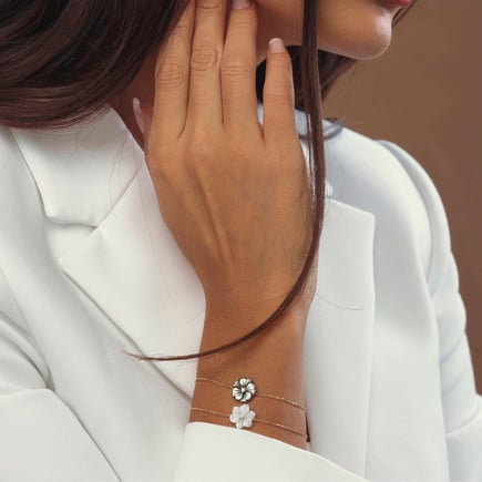 ذهب  18K وألماس | IRIS