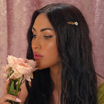 Narcissus hair pin | 18k gold and diamonds