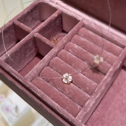 Clear Iris Blossom Choker | 18K Gold and Diamonds