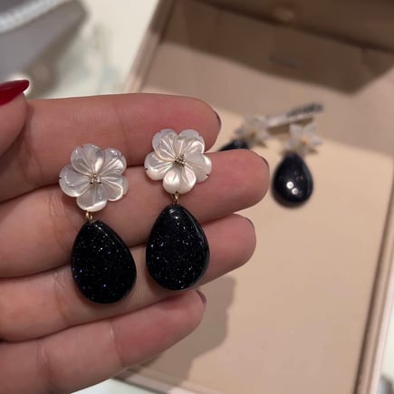 The Sky earrings |  18K gold and diamonds