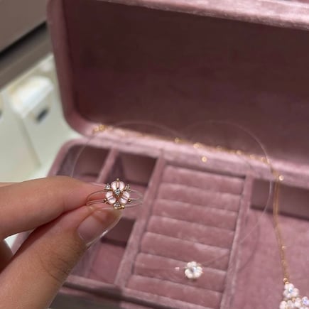 Iris Blossom Clear Ring | 18K Gold and Diamonds