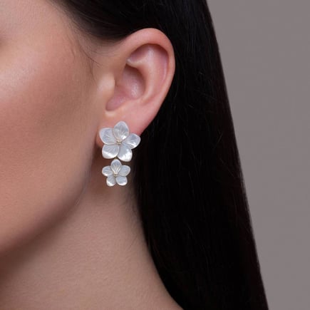 اقراط جوري | ذهب 18K وألماس