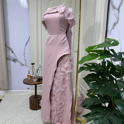 فستان سهره من عالم اخر