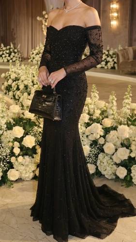 لمسة ملكية 🖤