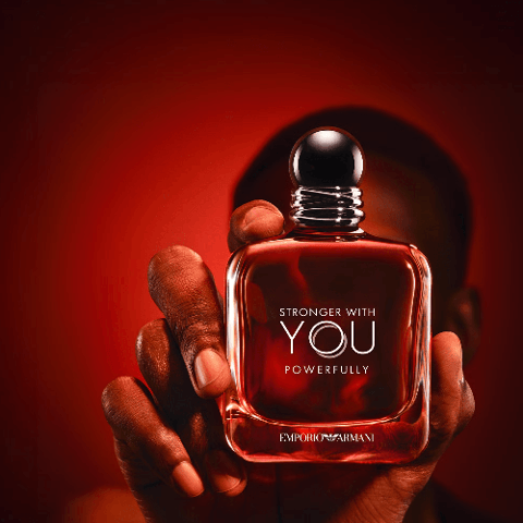 امبوريو ارماني عطر سترونجر ويذ يو باورفولي للرجال - او دو برفيوم 100مل