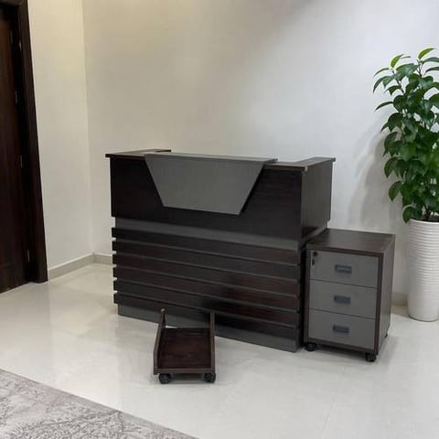 كاونتر استقبال فاخر مع وحدة أدراج