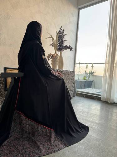 عباية كريب شتوي تحديد جلد وكشميري