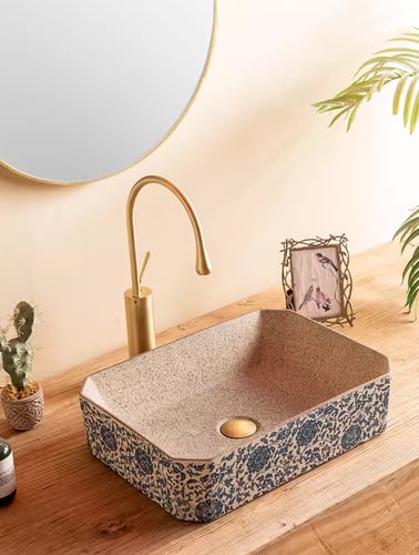 Ceramic basin, faucet and mirror