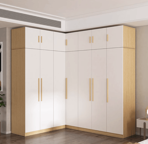 Wardrobe of multiple sizes
