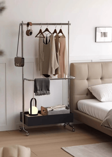 Multifunctional clothes holder
