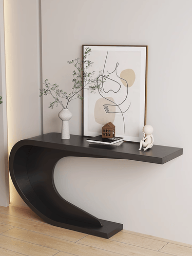 Entrance table
