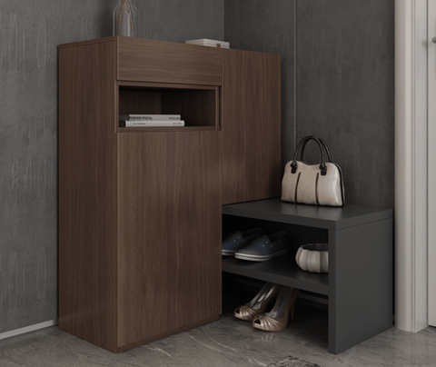 wardrobe with oley chair