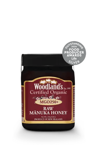 عسل مانوكا العضوي الخام من وودلاند، تركيز MGO250+ 250جم - Woodland's Mānuka Honey MGO250 + Organic Raw 250g