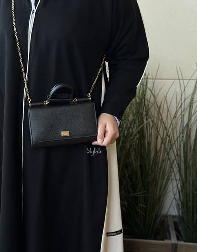 محفظة هاتف بسلسلة ماركة دولتشي اند غابانا