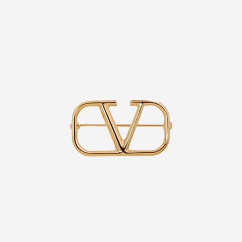 VLOGO SIGNATURE METAL BROOCH (Pre-Order Within 14 Days)