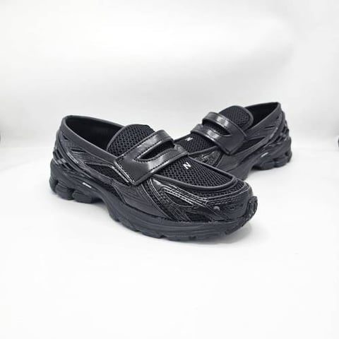 New Balance sneakers 1906