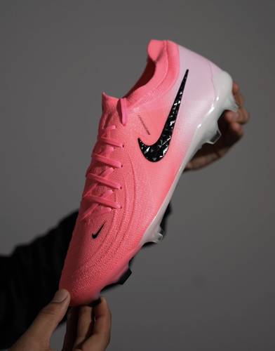 Nike phantom 