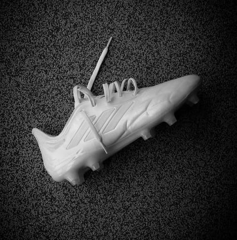 adidas copa/ خاص بالعشب الطبيعي