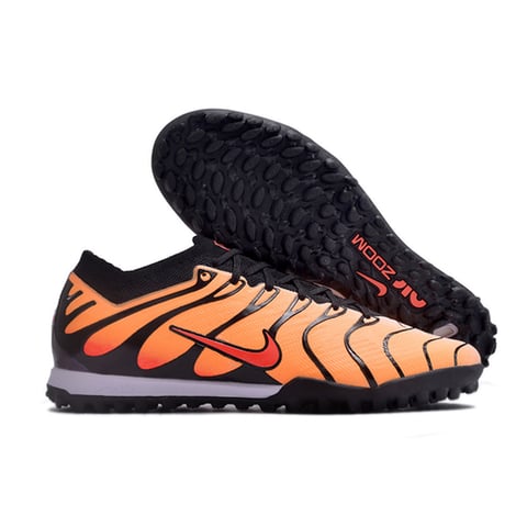 Nike / خاص بالعشب الصناعي
