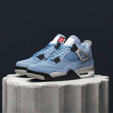 JORDAN 4