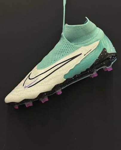 Nike phantom 