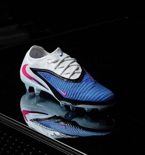 Nike phantom