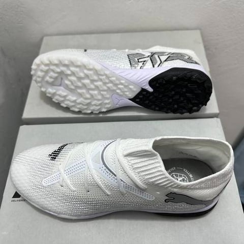 Puma/خاص بالعشب الصناعي