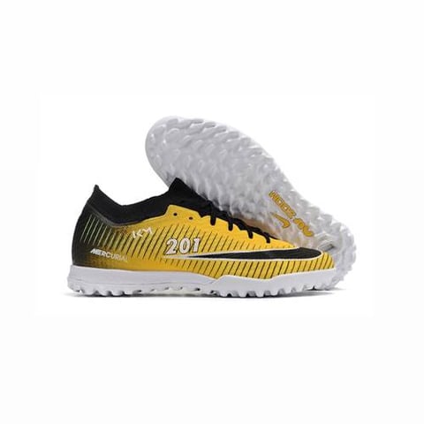 NIKE / خاص للعشب الصناعي