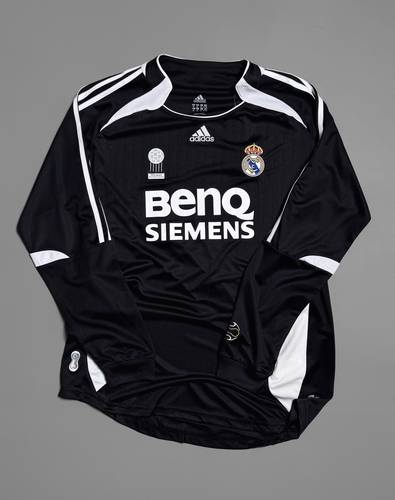ريال مدريد الاسود-باكمام طويله-كلاسيك2006/2007
