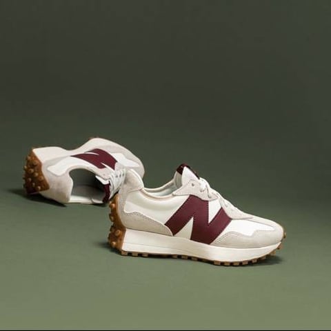 NEW BALANCE white & burgundy 327