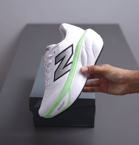 خاص بالجري-New balance