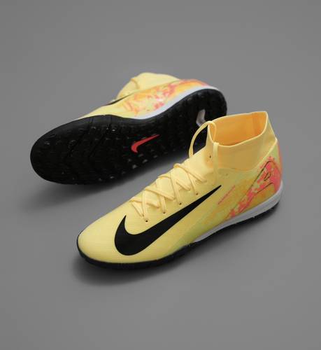 NIKE/خاص بالعشب الصناعي