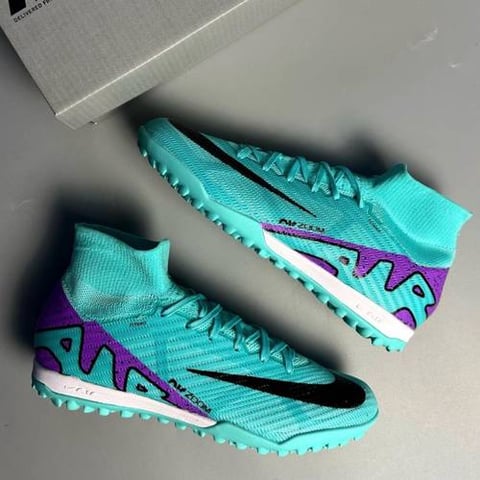 Nike/خاص بالعشب الصناعي