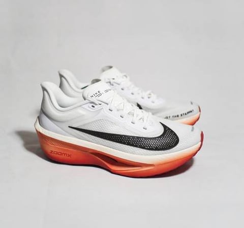 NIKE ZOOMX