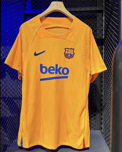 برشلونه للتدريب موسم 2021/2022 