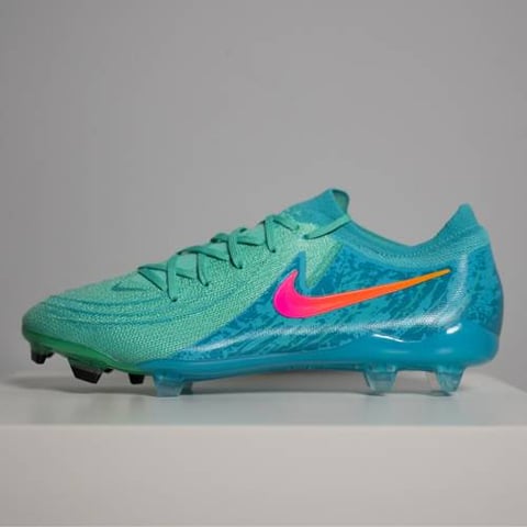 Nike Pantom