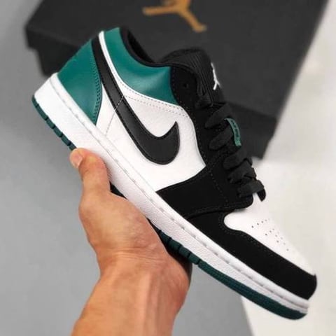 Air Jordan 1 Low “ Green White Black “