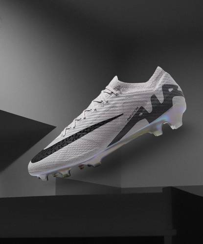 Nike Marcoreal