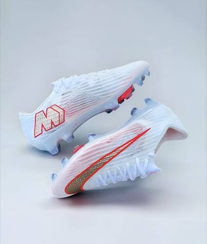   Nike mercurial 