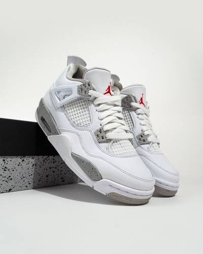 JORDAN 4