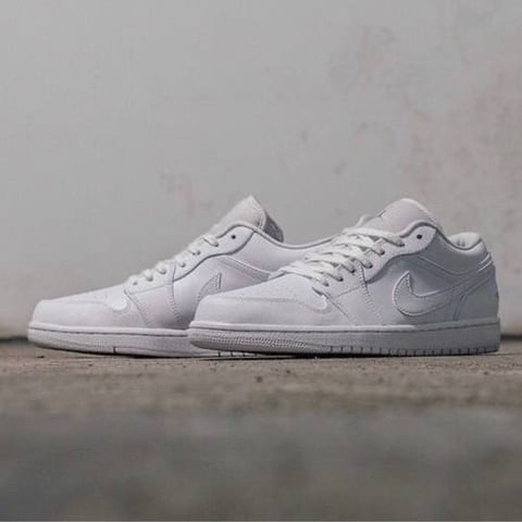 Air Jordan 1 Low “white”