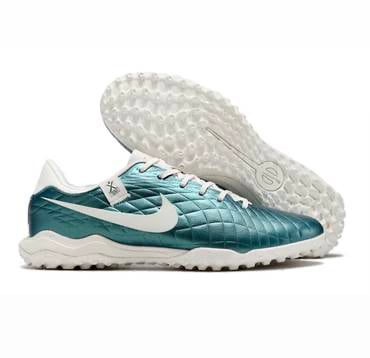   Nike Timpo 
