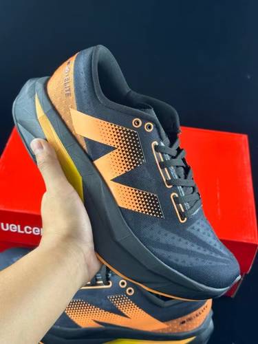 NEW BALANCE-خاص للجري