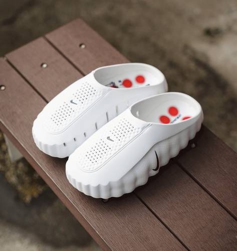 Nike Mind 001