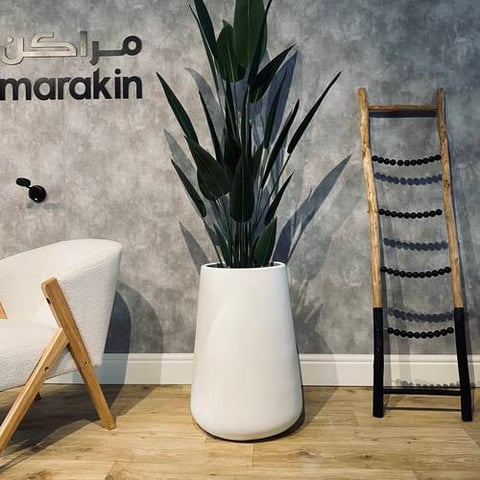 مركن اسطواني اسمنتي ابيض