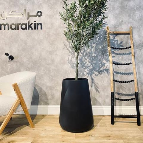  مركن اسطواني اسمنتي اسود