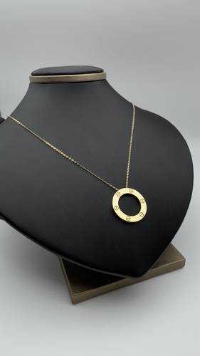 عقد الكارتير عيار 18k