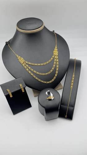طقم ناعم ذهب صافي عيار 21k